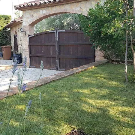 Castel Cerla Villa Celrá